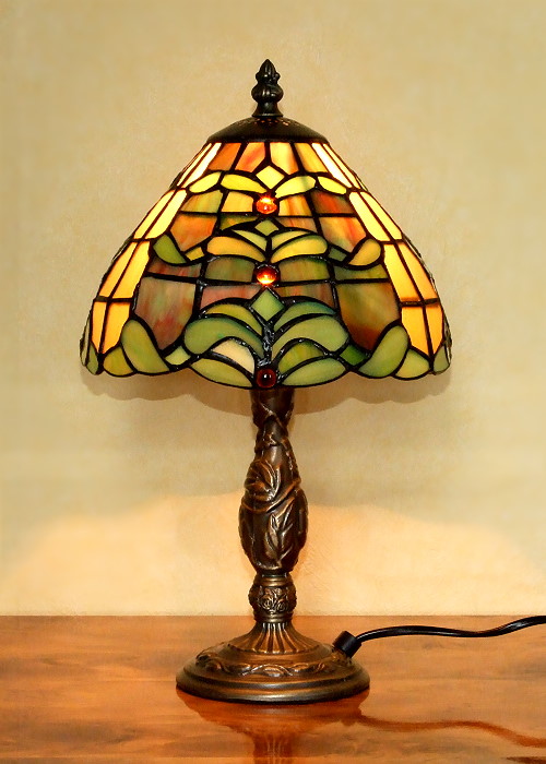 Tischleuchte im Tiffany Stil L27
