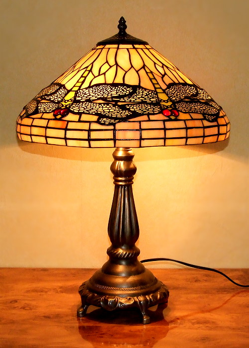 Tischleuchte im Tiffany Stil L49
