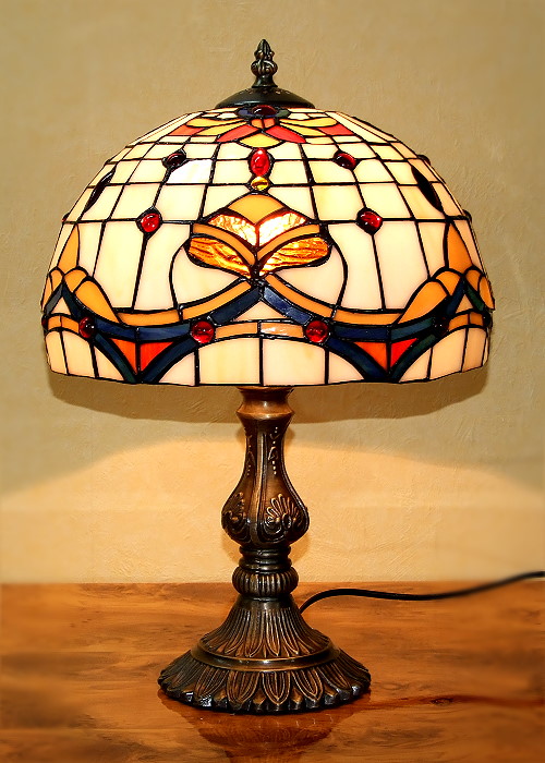 Tischleuchte im Tiffany Stil P33