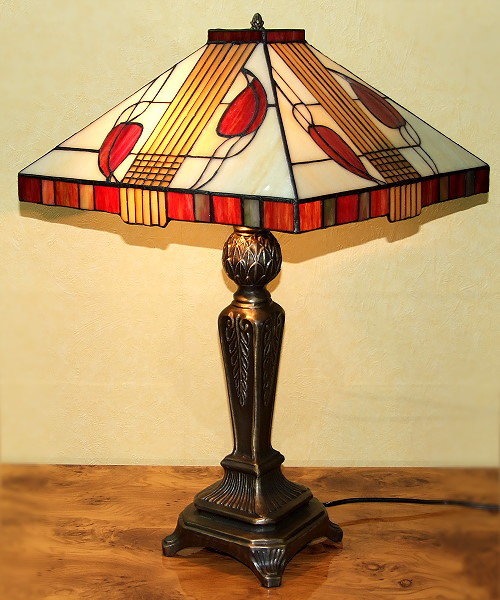 Tischleuchte im Tiffany Stil P65