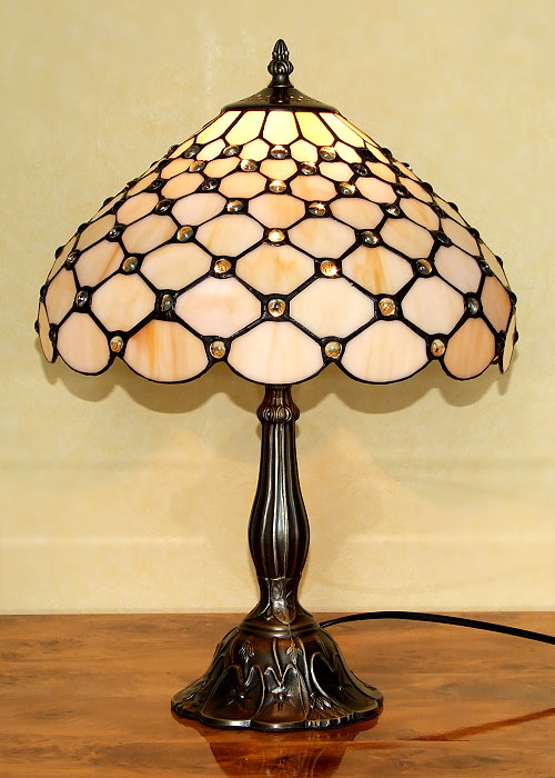 Tischleuchte im Tiffany Stil V40